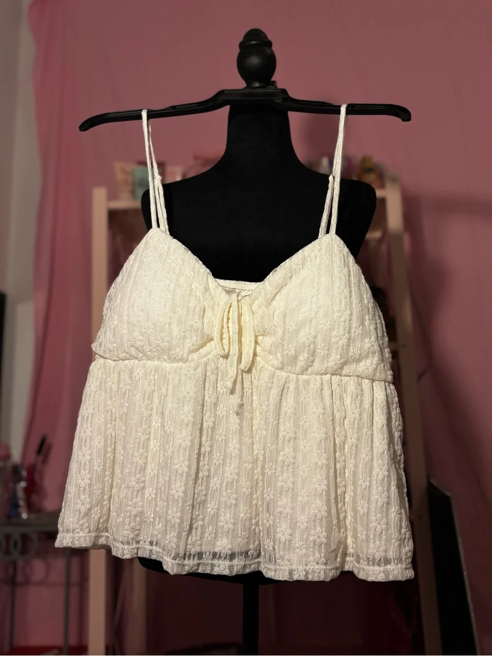 BRAND NEW! No Boundaries Cream Lace-Trim Cropped Cami with Front Tie🤍 size XL
